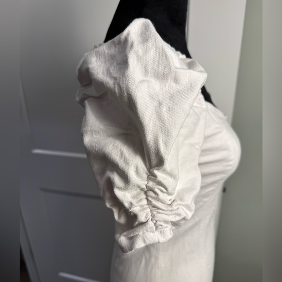 ALICE + OLIVIA Mimi Puff-Sleeve Denim Minidress white square sweetheart neck - Picture 5 of 13